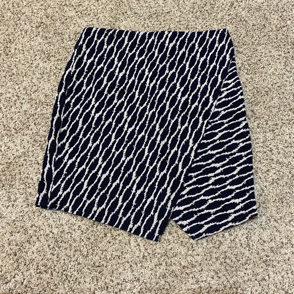 LOFT women’s skirt. Size XS.